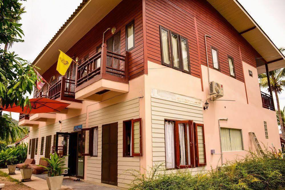 Love Station Hostel 반 타이 외부 사진