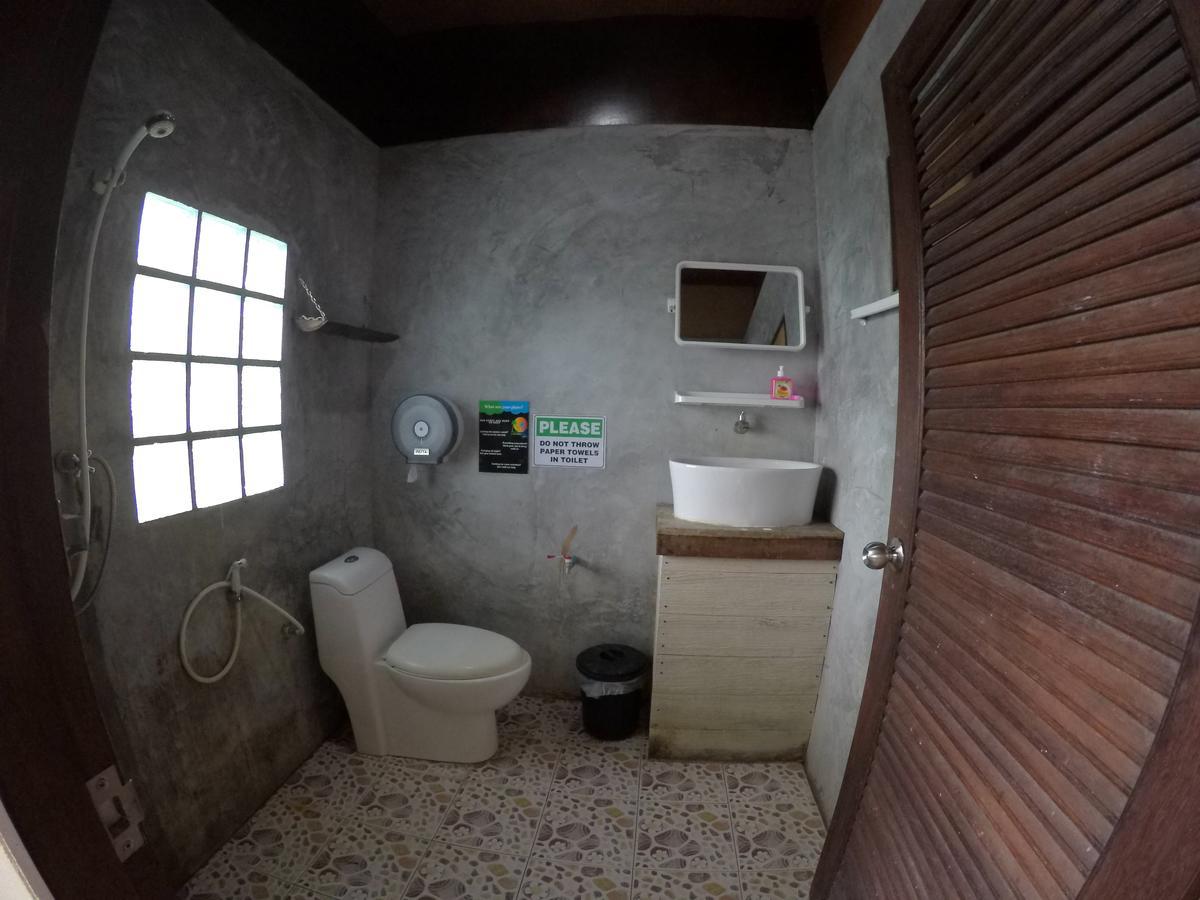 Love Station Hostel 반 타이 외부 사진