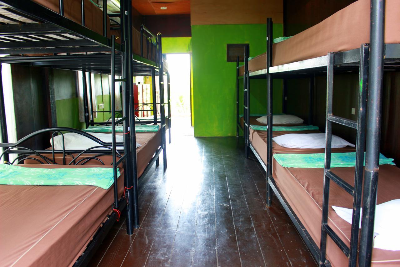 Love Station Hostel 반 타이 외부 사진