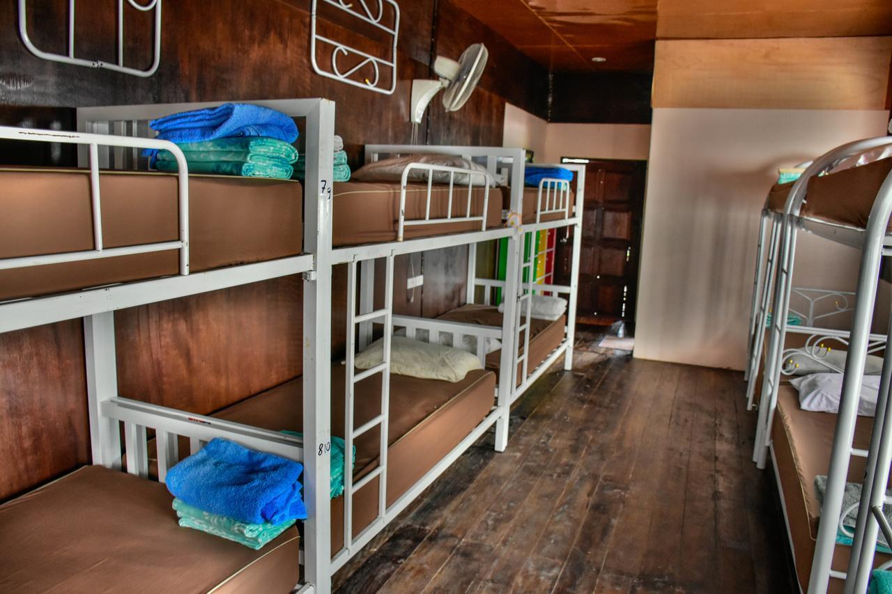 Love Station Hostel 반 타이 외부 사진