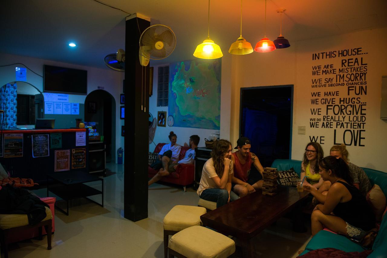 Love Station Hostel 반 타이 외부 사진